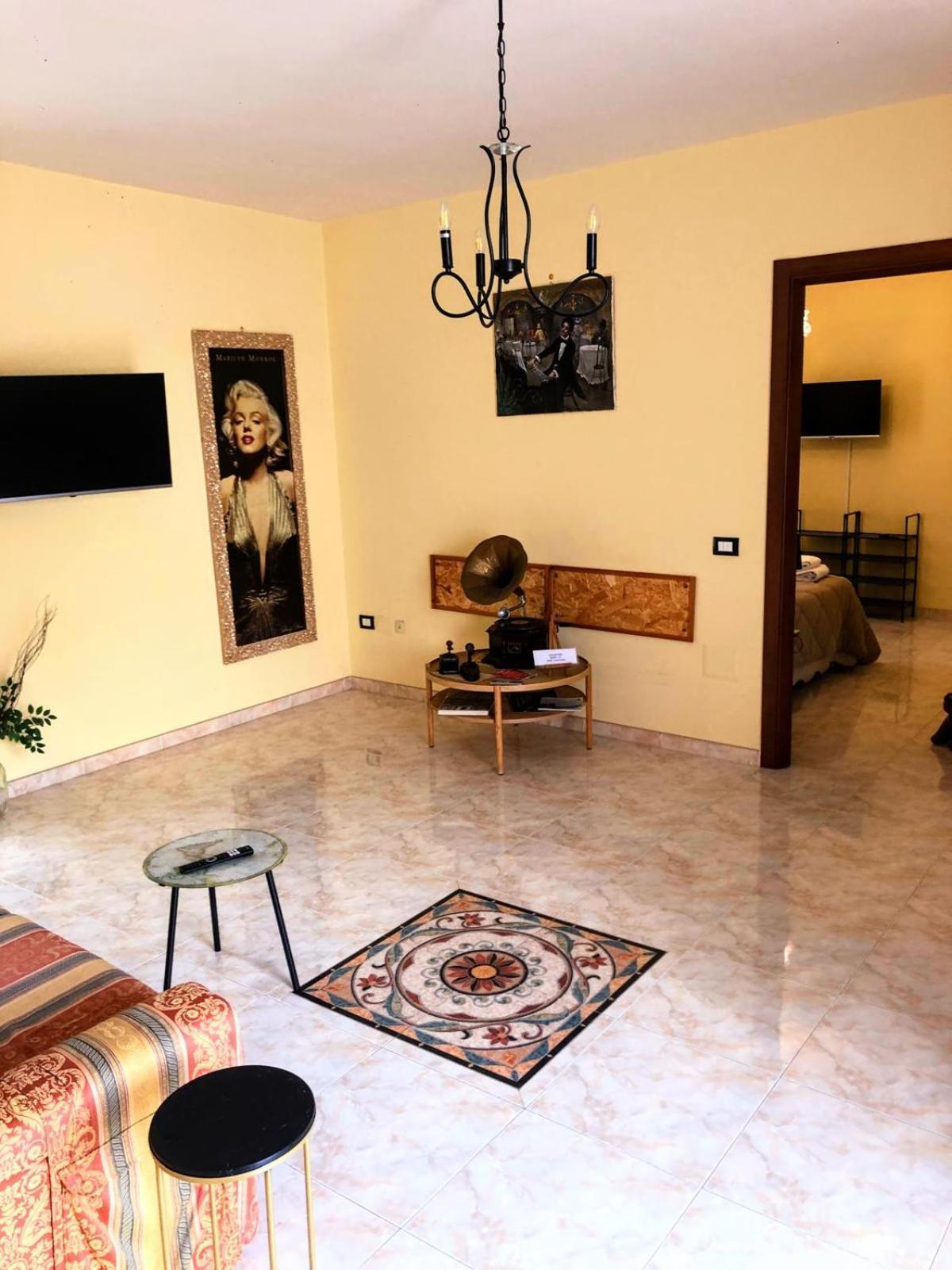Bed and Breakfast Di Padre In Figlio Казерта Екстер'єр фото